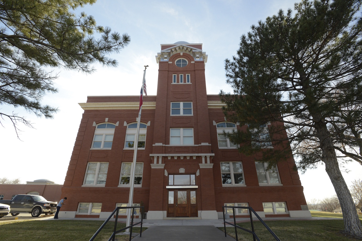 hemphill county courthouse